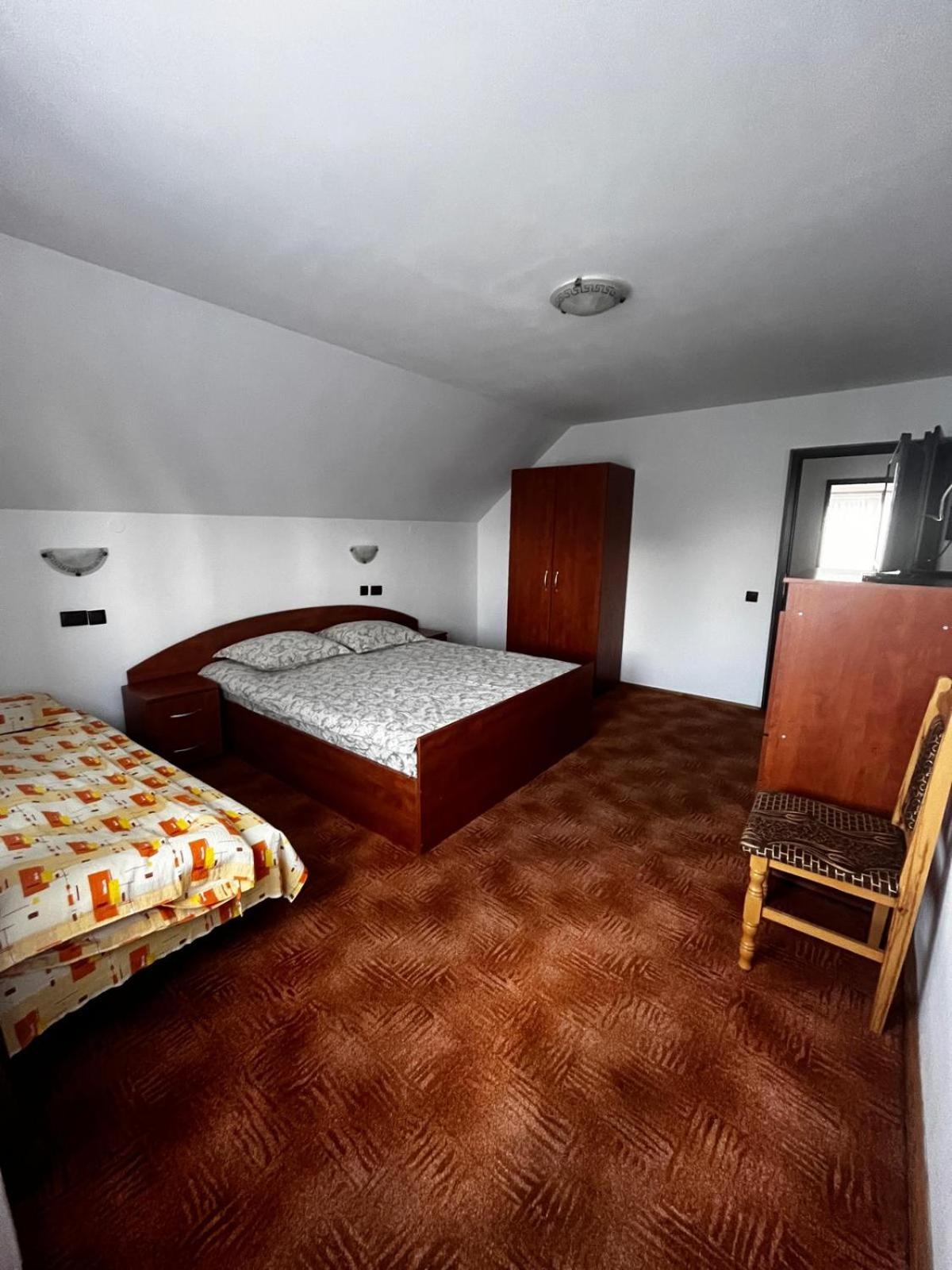 Casa Veverita Casă la țară